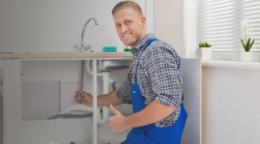Expert burst pipe repair services in Wolf, WY